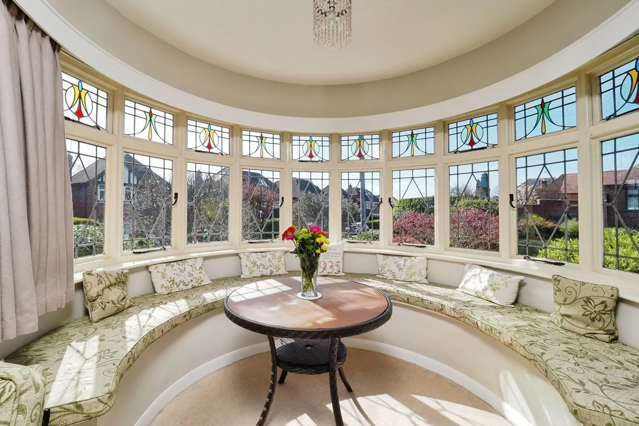 Hall Drive, Wollaton, Nottingham, NG8, photo 6