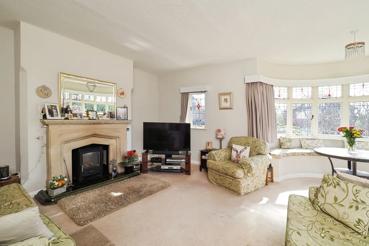 Hall Drive, Wollaton, Nottingham, NG8, photo 4