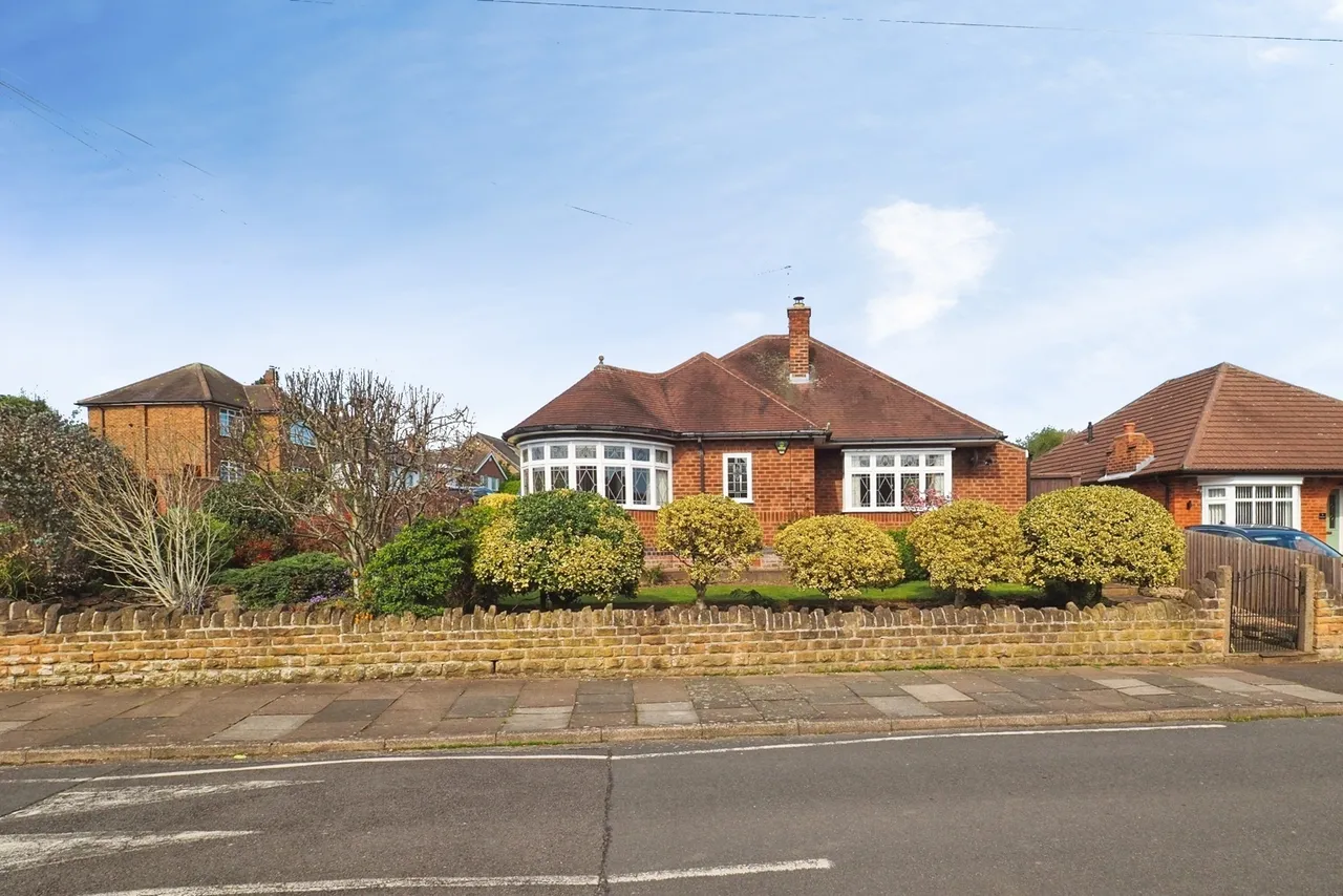Hall Drive, Wollaton, Nottingham, NG8, photo 20