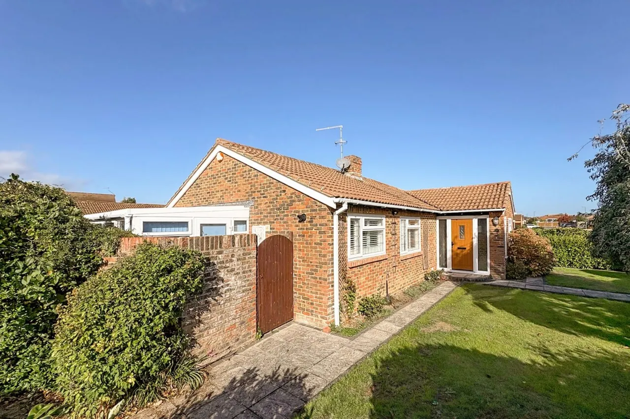 East Preston, BN16, photo 18