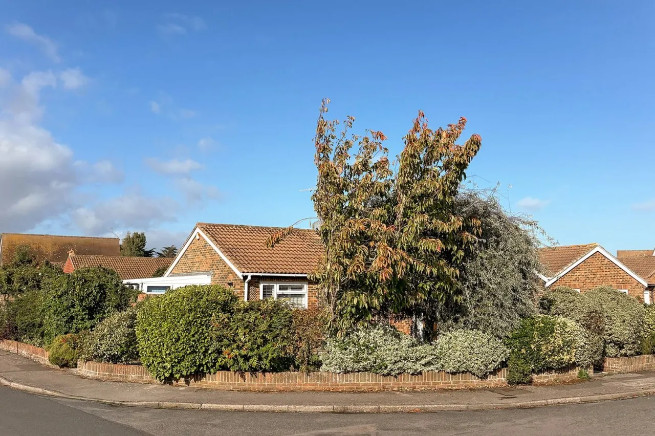 East Preston, BN16, photo 20