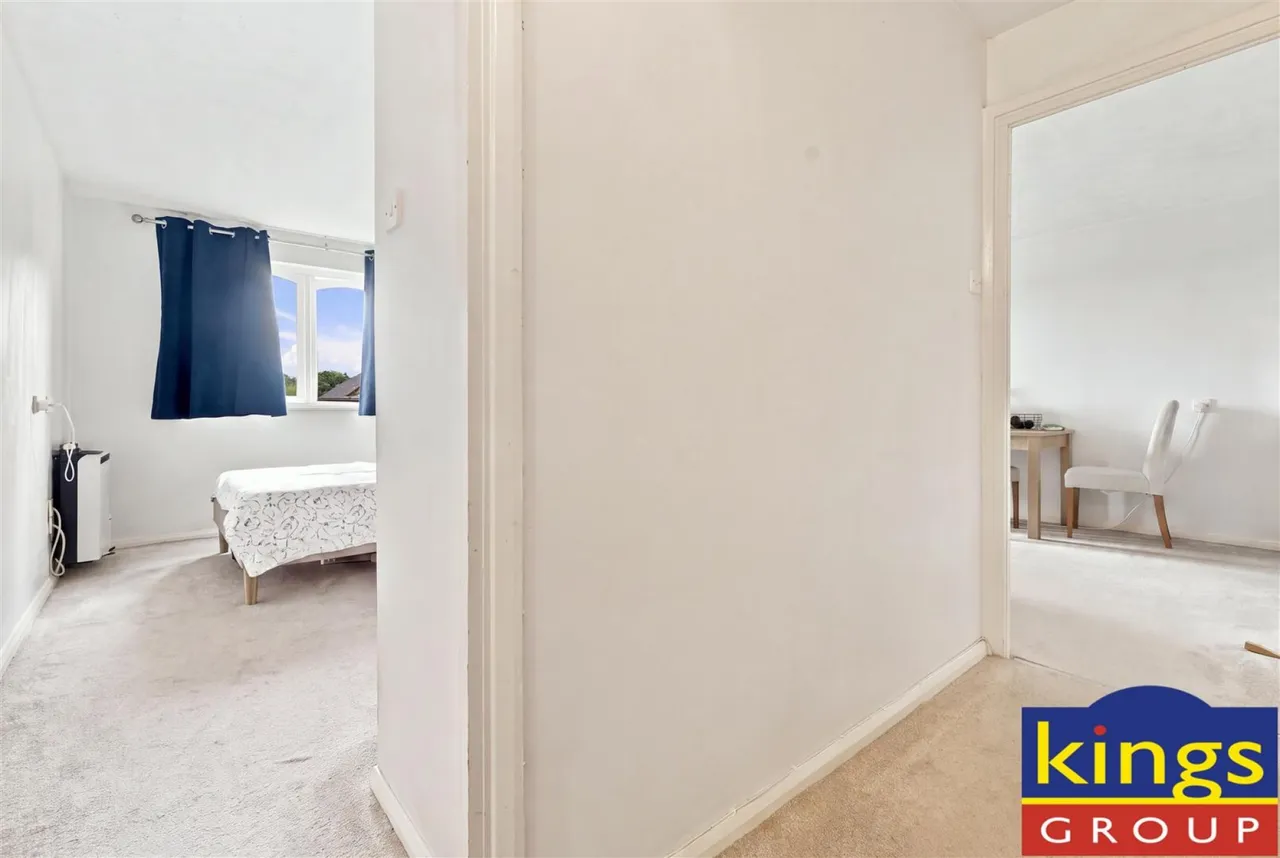 Ainsley Close, London, N9, photo 6