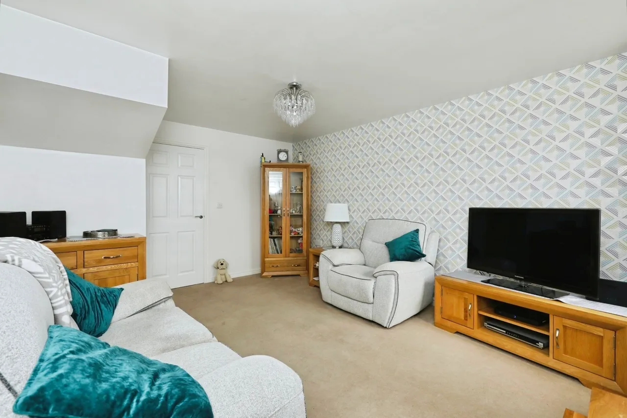 Lyle Close, Thurcroft, Rotherham, South Yorkshire, S66, photo 7