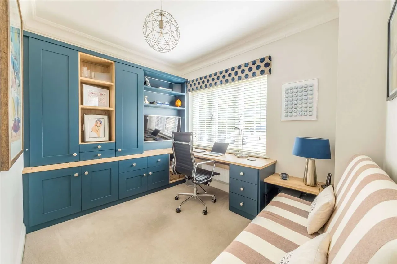 Becket Wood, Newdigate, Dorking, Surrey, RH5 5AQ, photo 8
