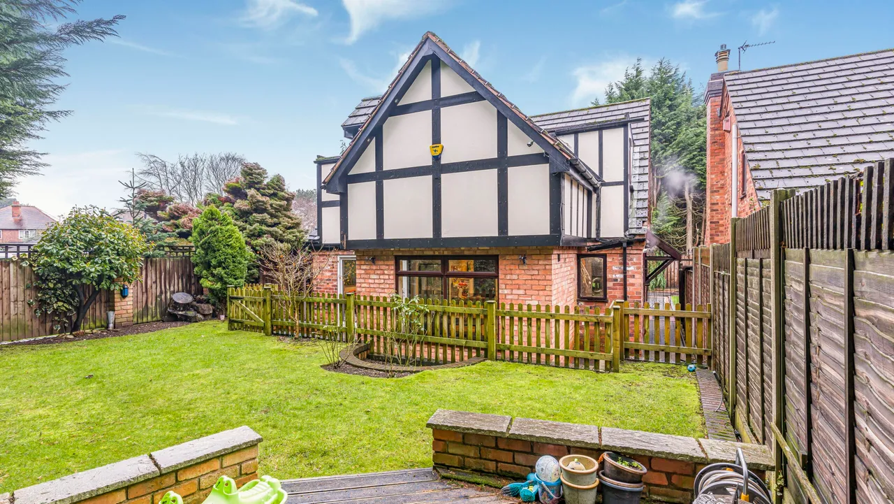 Hurley Close, Sutton Coldfield, Sutton Coldfield, B72 1HU, photo 32