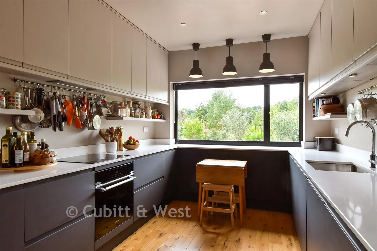Cissbury Gardens, Worthing, BN14, photo 10