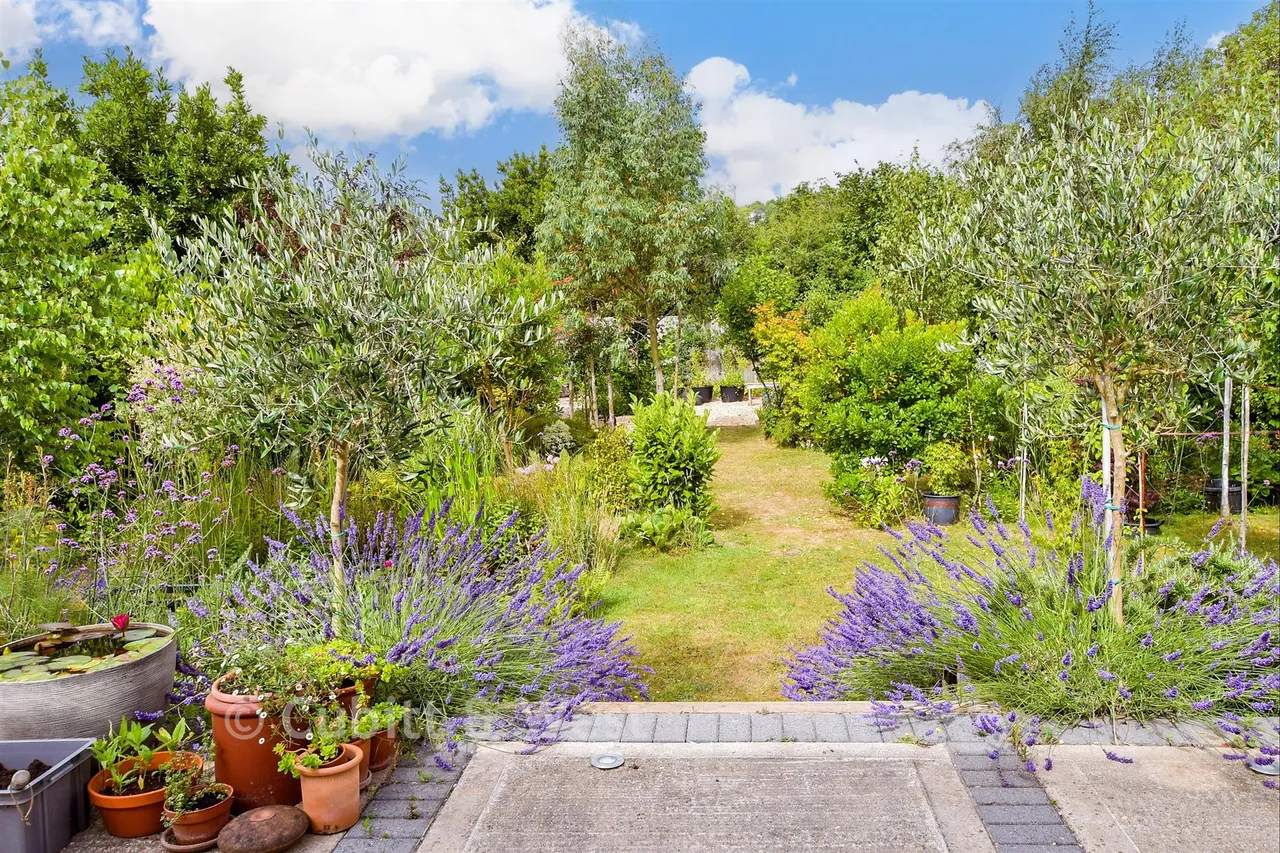 Cissbury Gardens, Worthing, BN14, photo 6