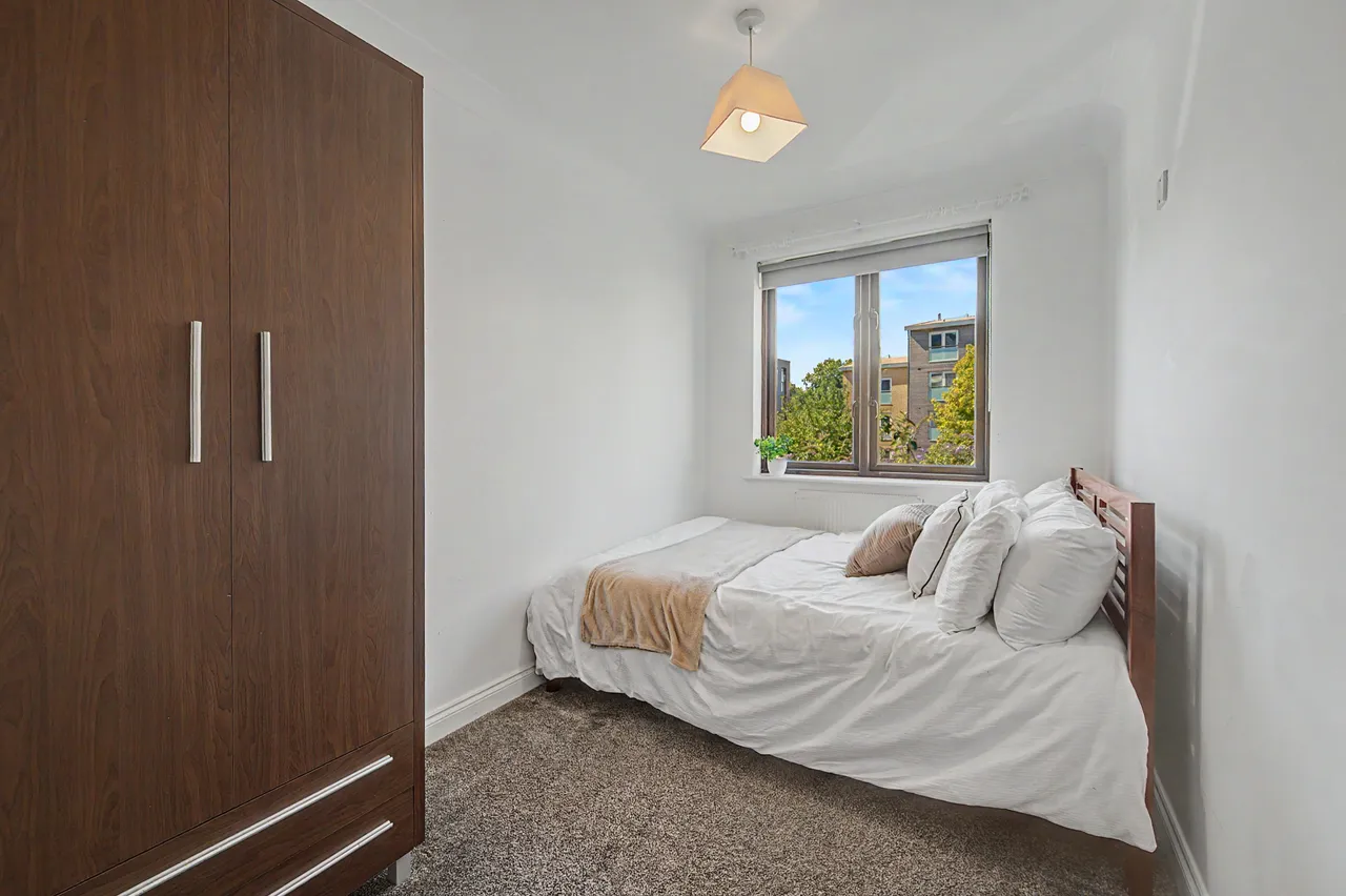 21 Iceland Wharf, Plough Way, London, photo 6