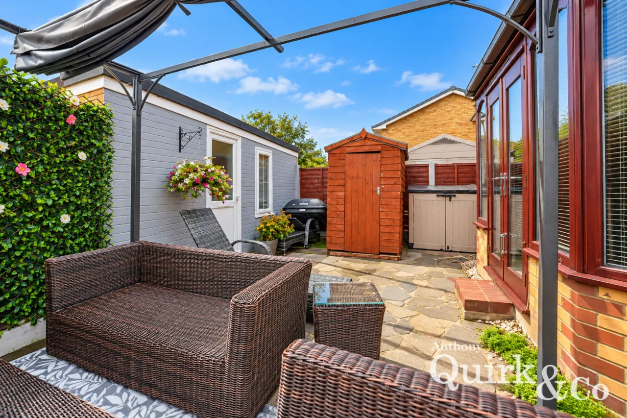 Point Road, Canvey Island, SS8, photo 13