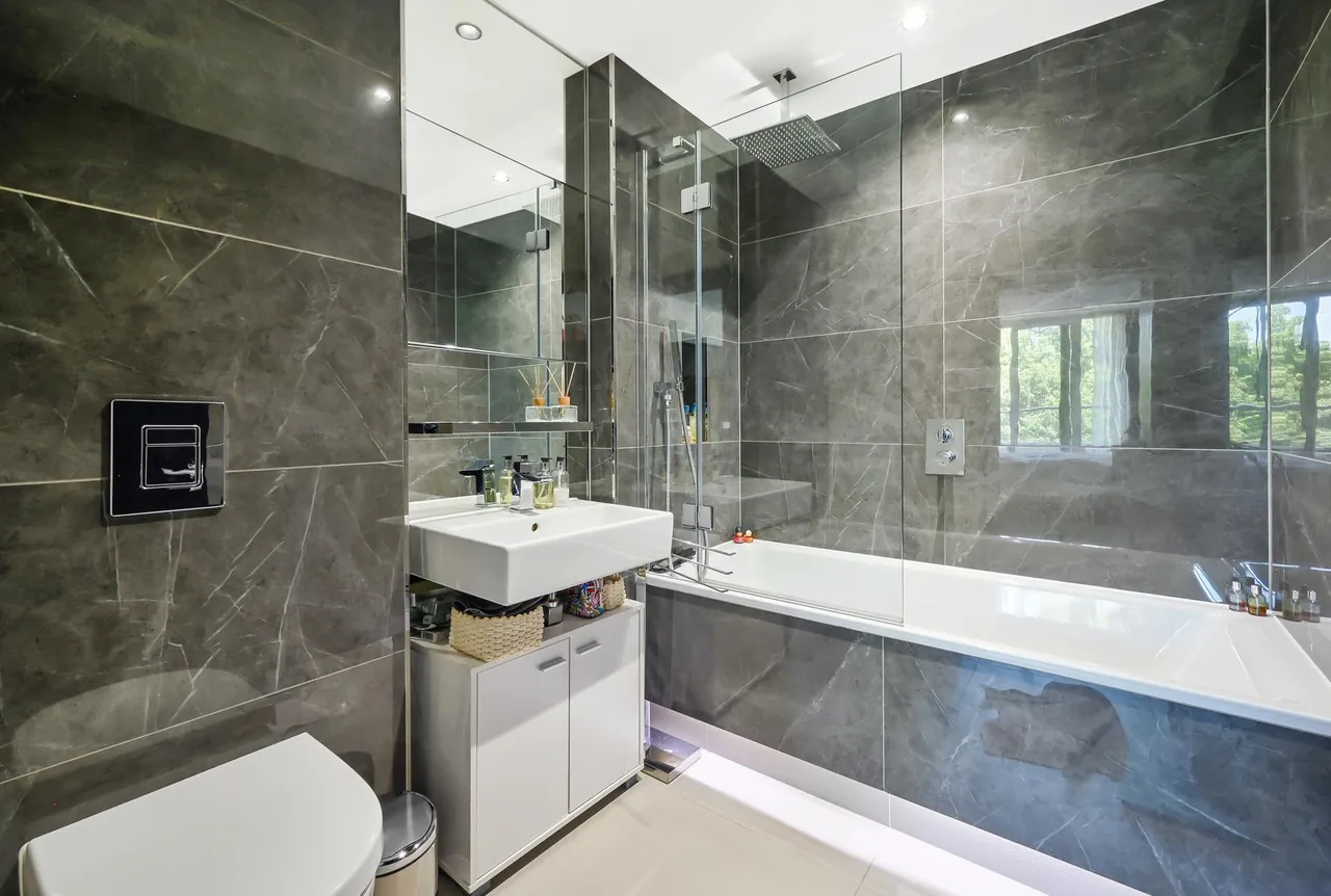 Queenstown Road, London, SW11, photo 11
