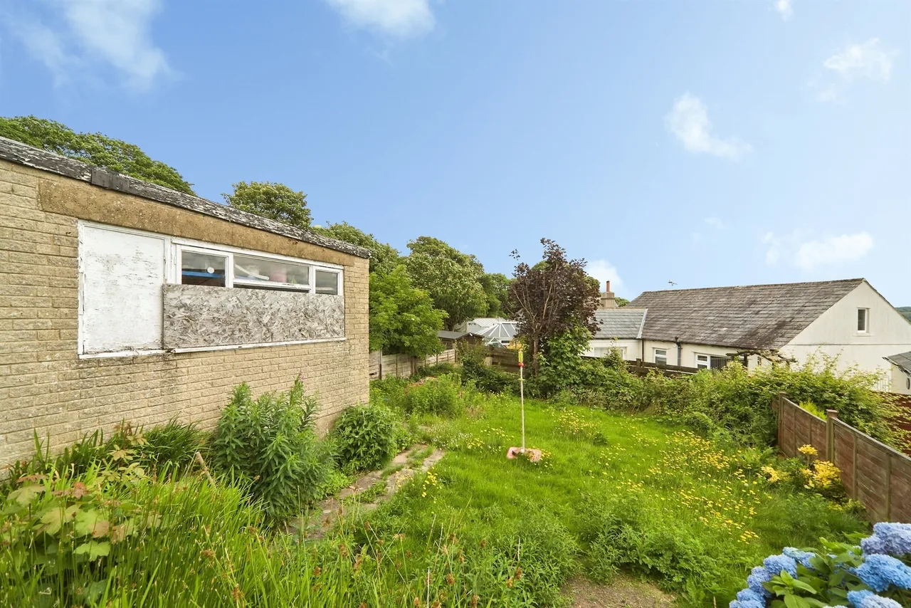Sunhurst Drive, Oakworth, BD22, photo 13
