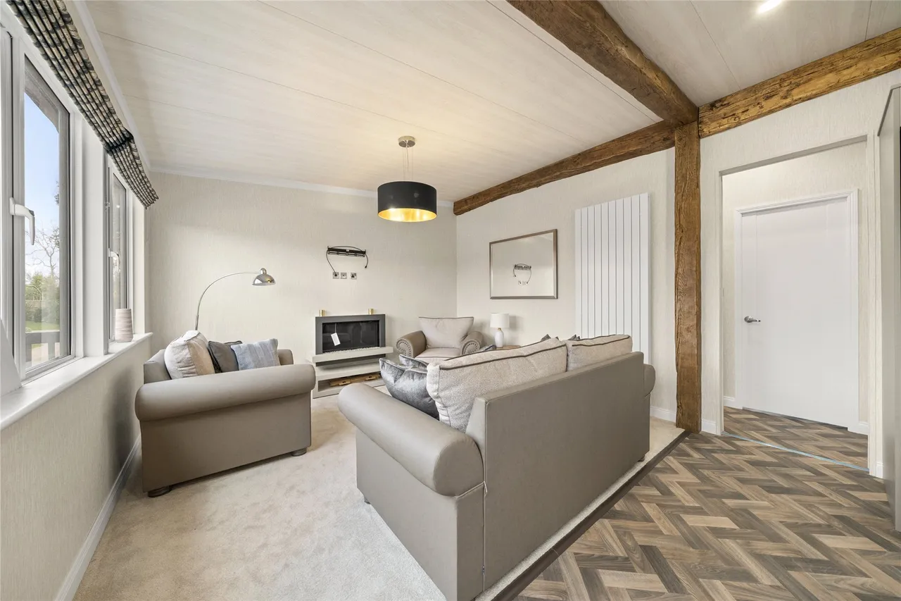 Chertsey Lane, Staines-upon-Thames, Surrey, TW18, photo 18