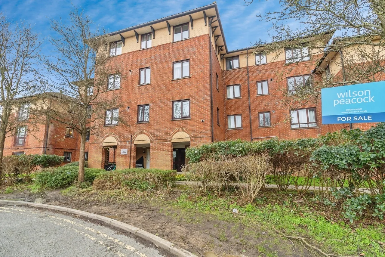 2 bed flat for sale, Moorgate, Leadenhall, MK6