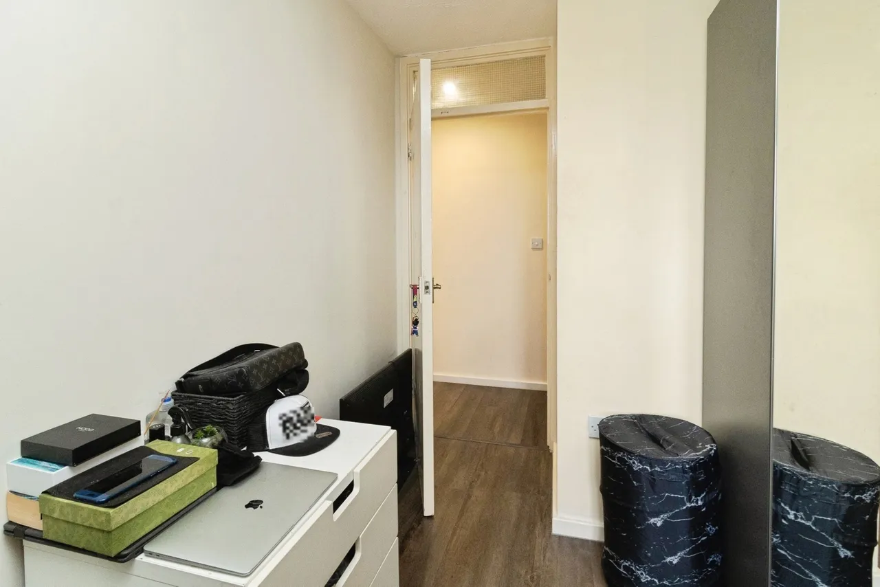 Moorgate, Leadenhall, MK6, photo 14