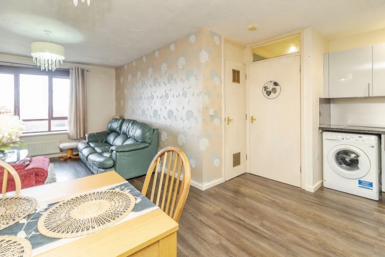 Moorgate, Leadenhall, MK6, photo 11