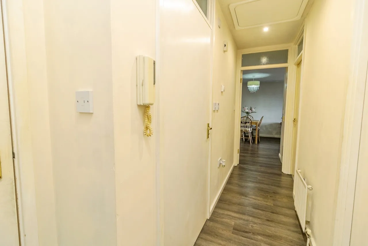 Moorgate, Leadenhall, MK6, photo 17