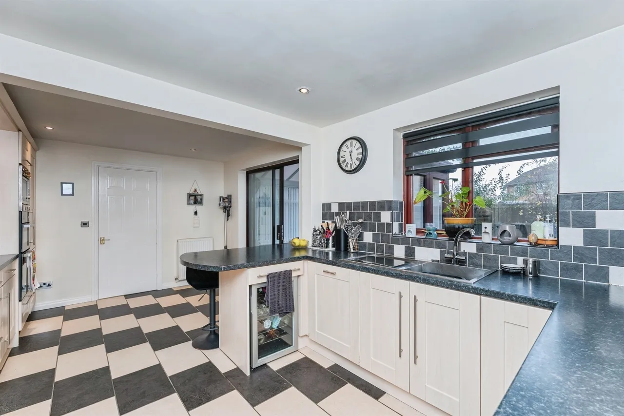 Thurston Road, Saltney, CH4, photo 6