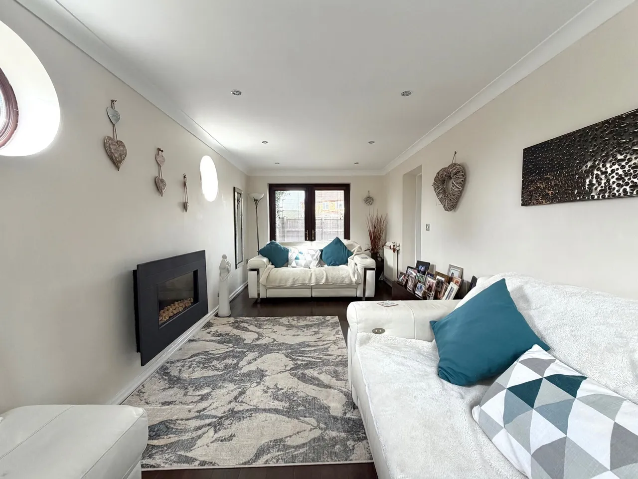 Thurston Road, Saltney, CH4, photo 2