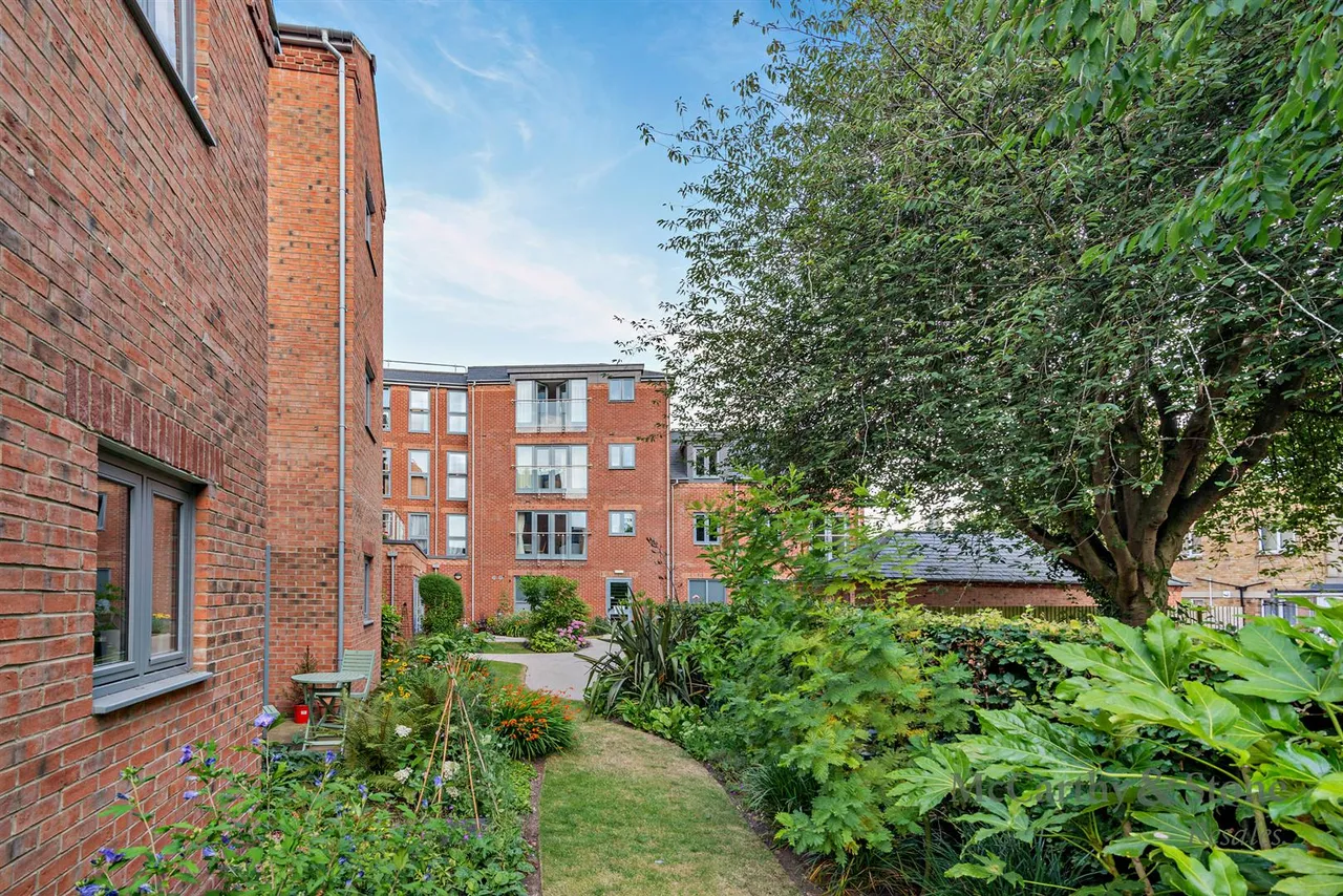Bishophill Junior, York, YO1, photo 10