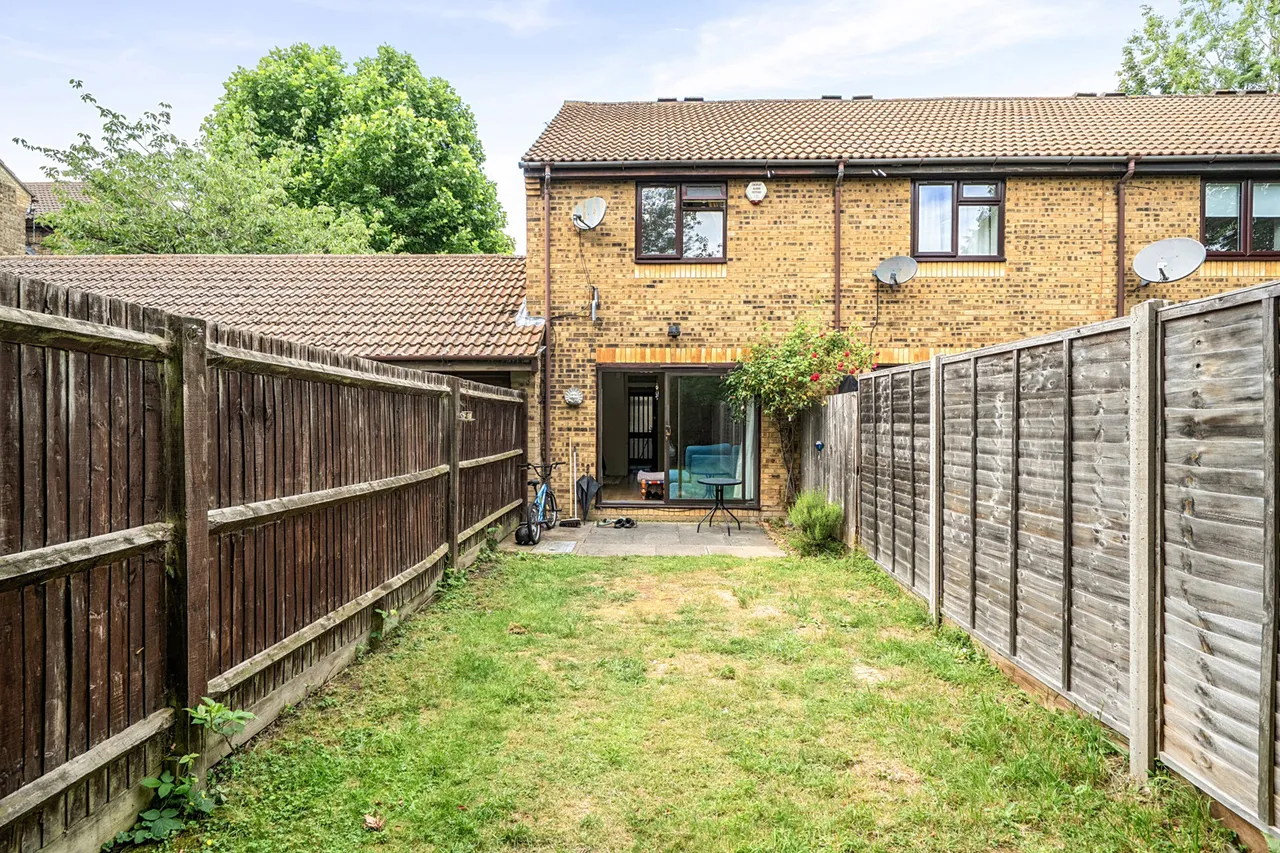 Jasmin Close, Northwood, HA6, photo 14