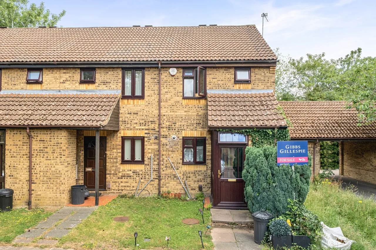 2 bed house for sale, Jasmin Close, Northwood, HA6