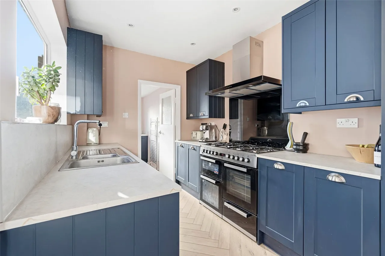 Radnor Gardens, Twickenham, TW1 4NA, photo 5