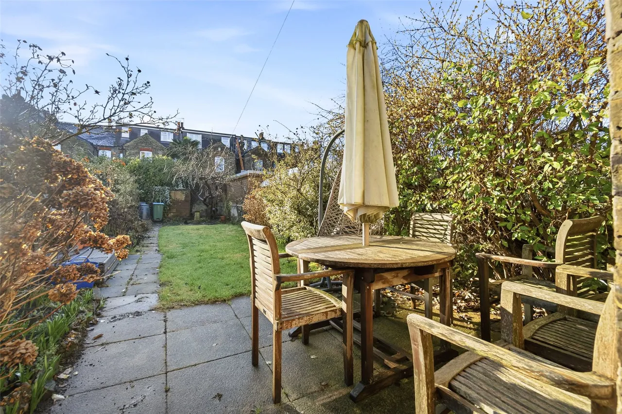 Radnor Gardens, Twickenham, TW1 4NA, photo 11
