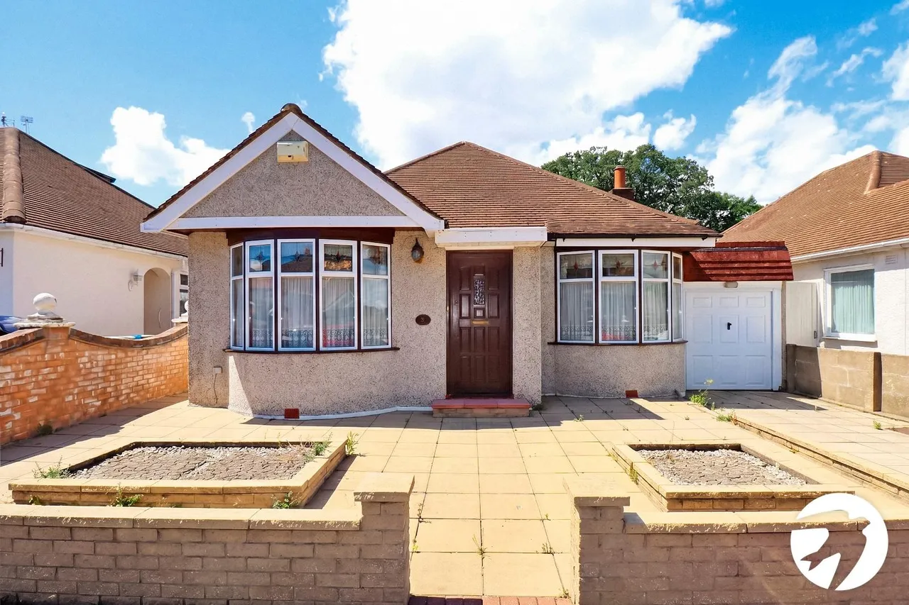 Priory Drive, London, SE2, photo 2