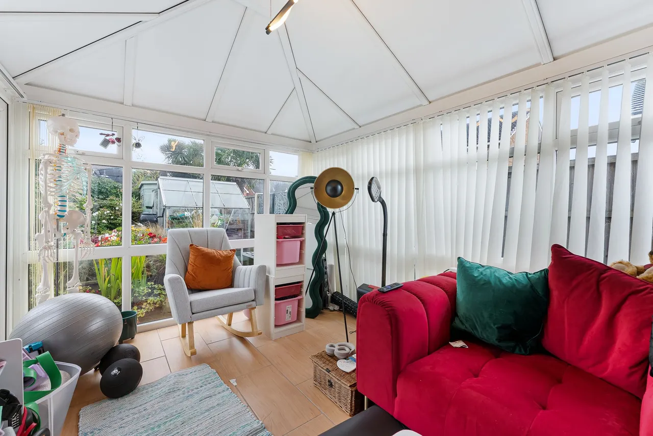 Greenwich Avenue, Widnes, WA8, photo 8