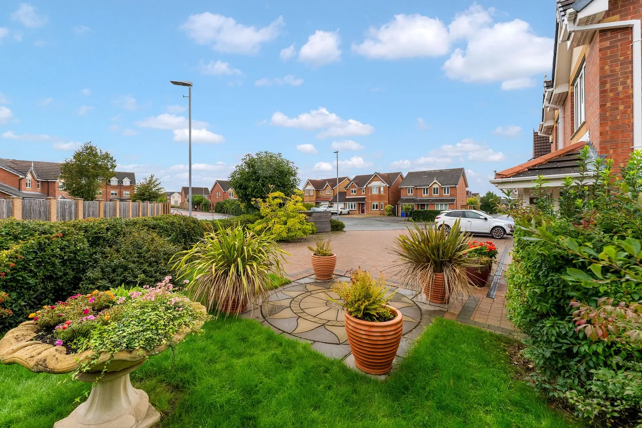 Greenwich Avenue, Widnes, WA8, photo 22