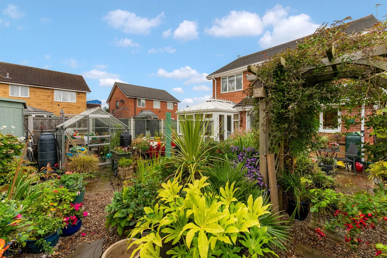 Greenwich Avenue, Widnes, WA8, photo 21