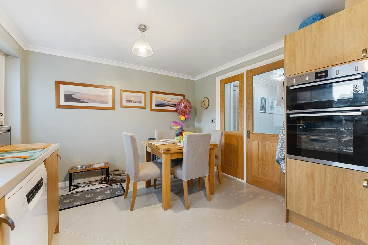 Greenwich Avenue, Widnes, WA8, photo 6