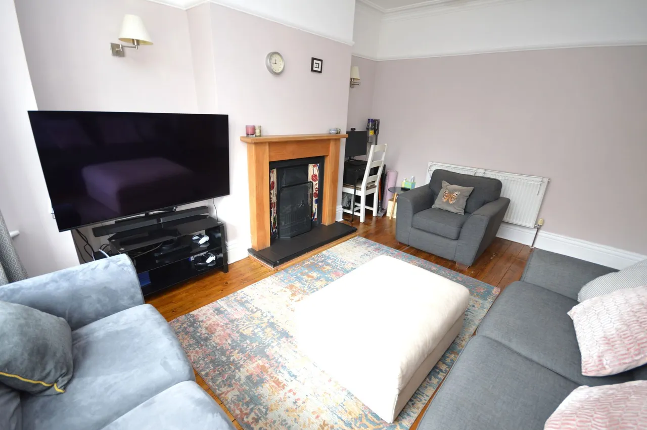 Brackley Road, Stockport, photo 7