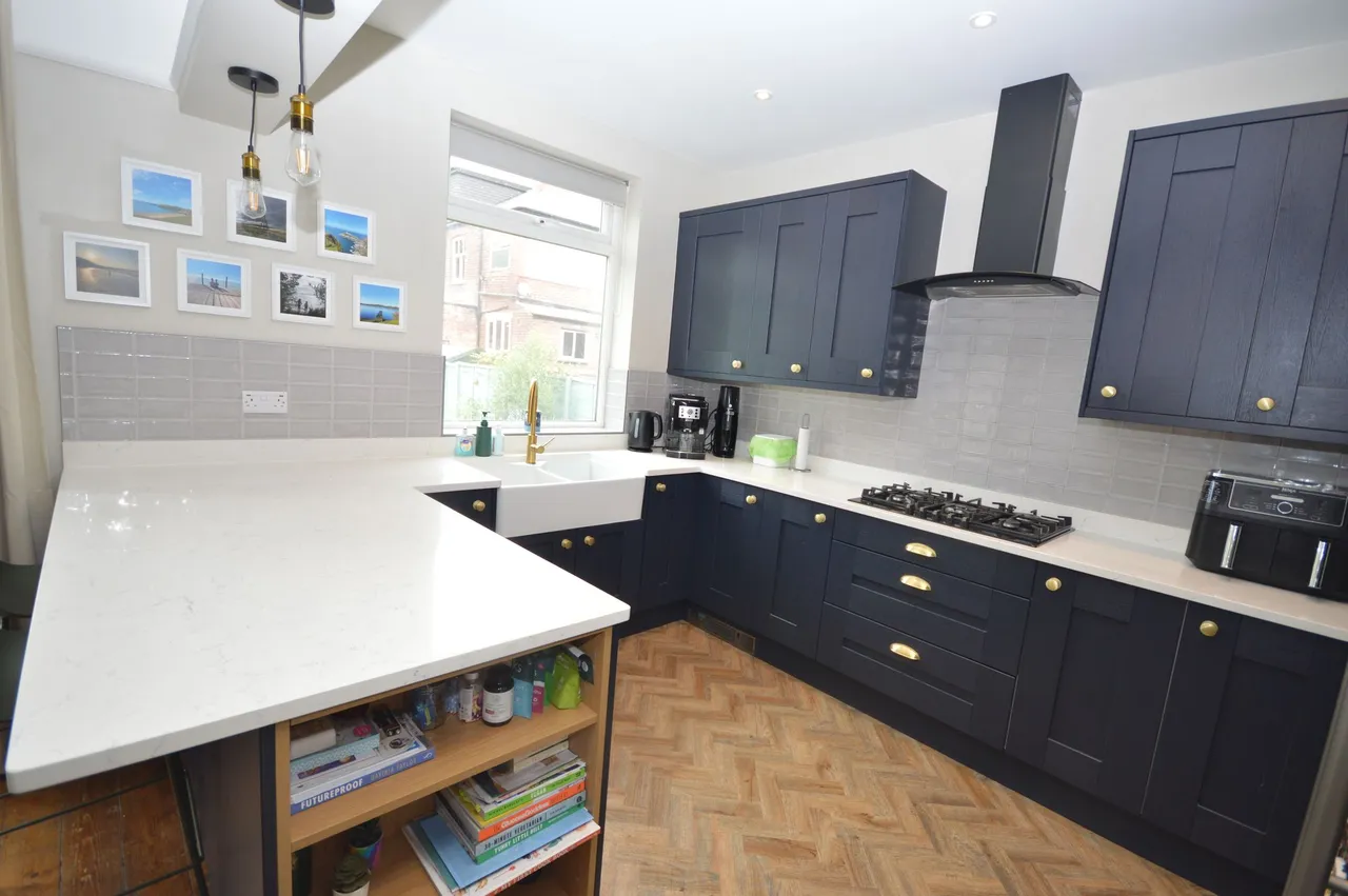 Brackley Road, Stockport, photo 12