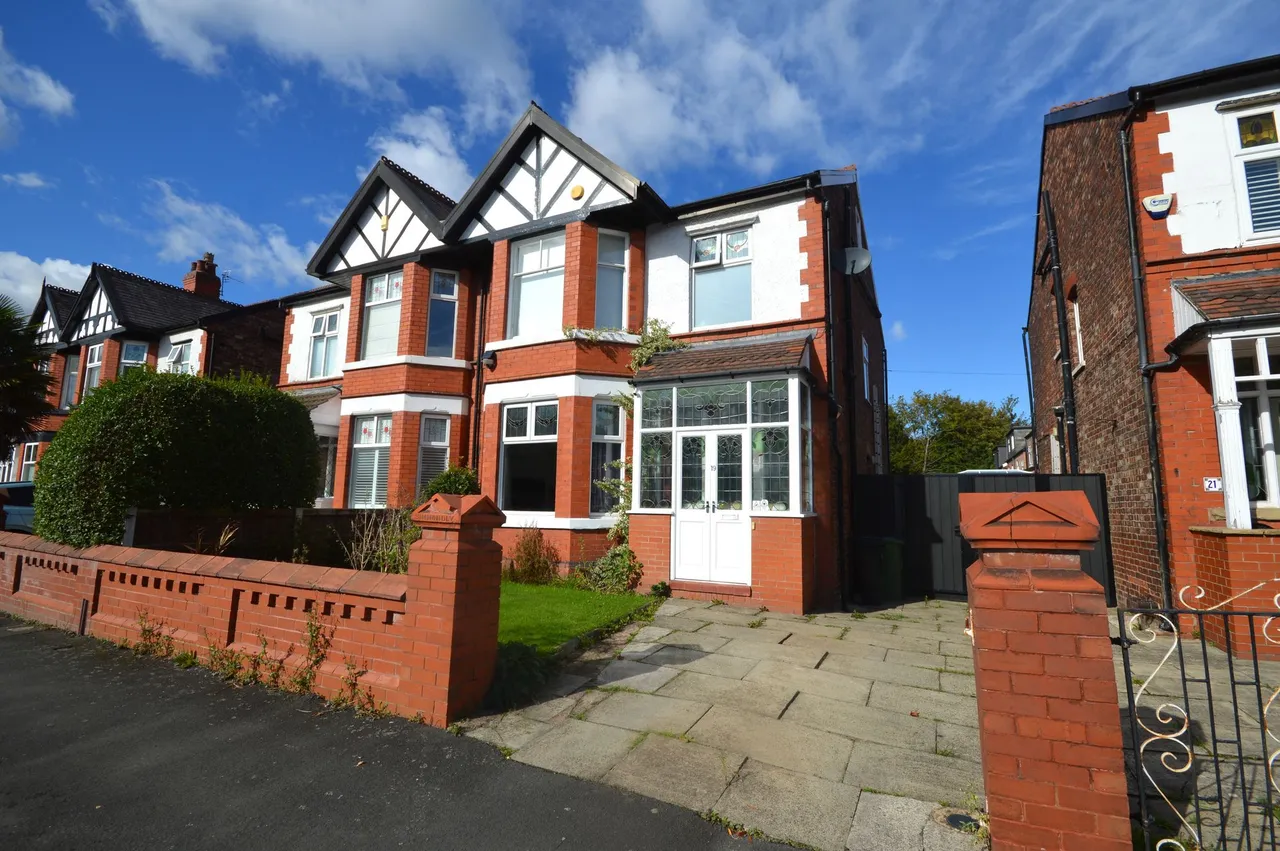 4 bed house for sale, Brackley Road, Stockport