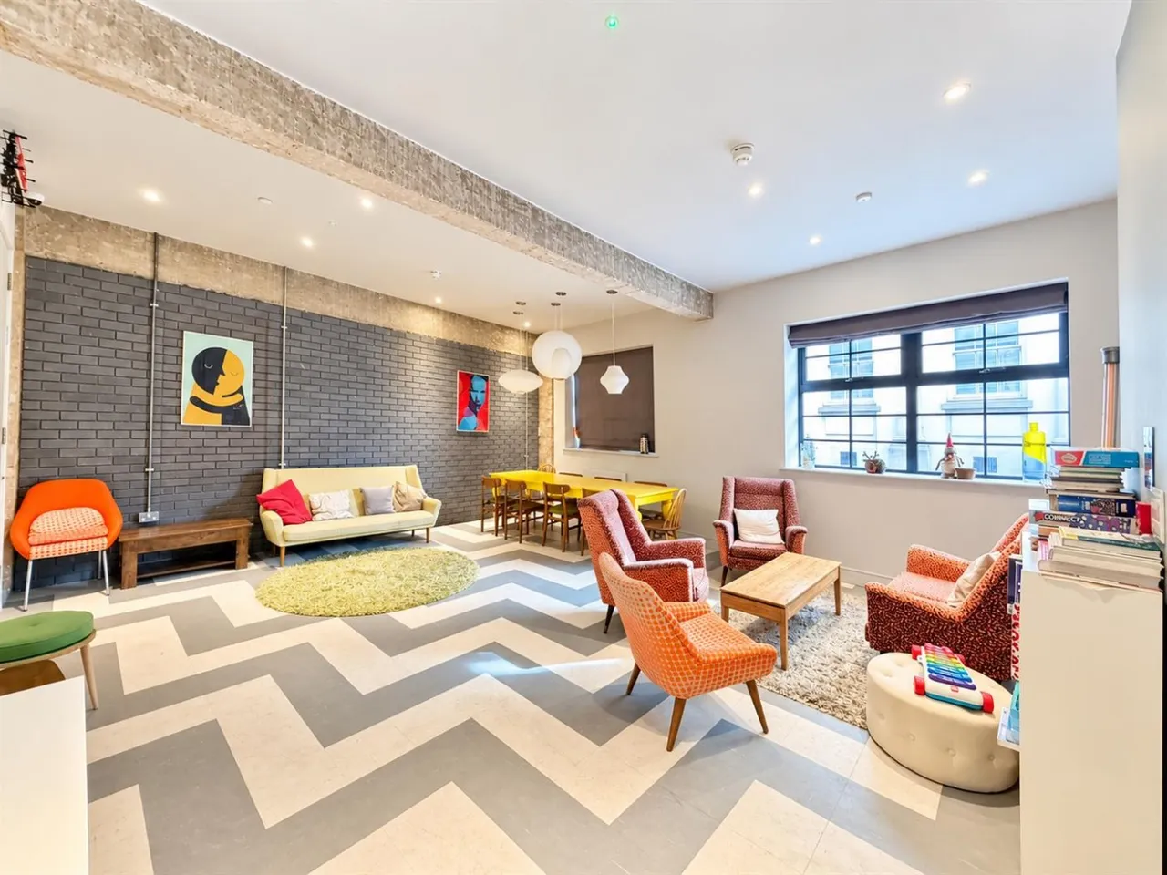 Market Place, Brentford, TW8, photo 8