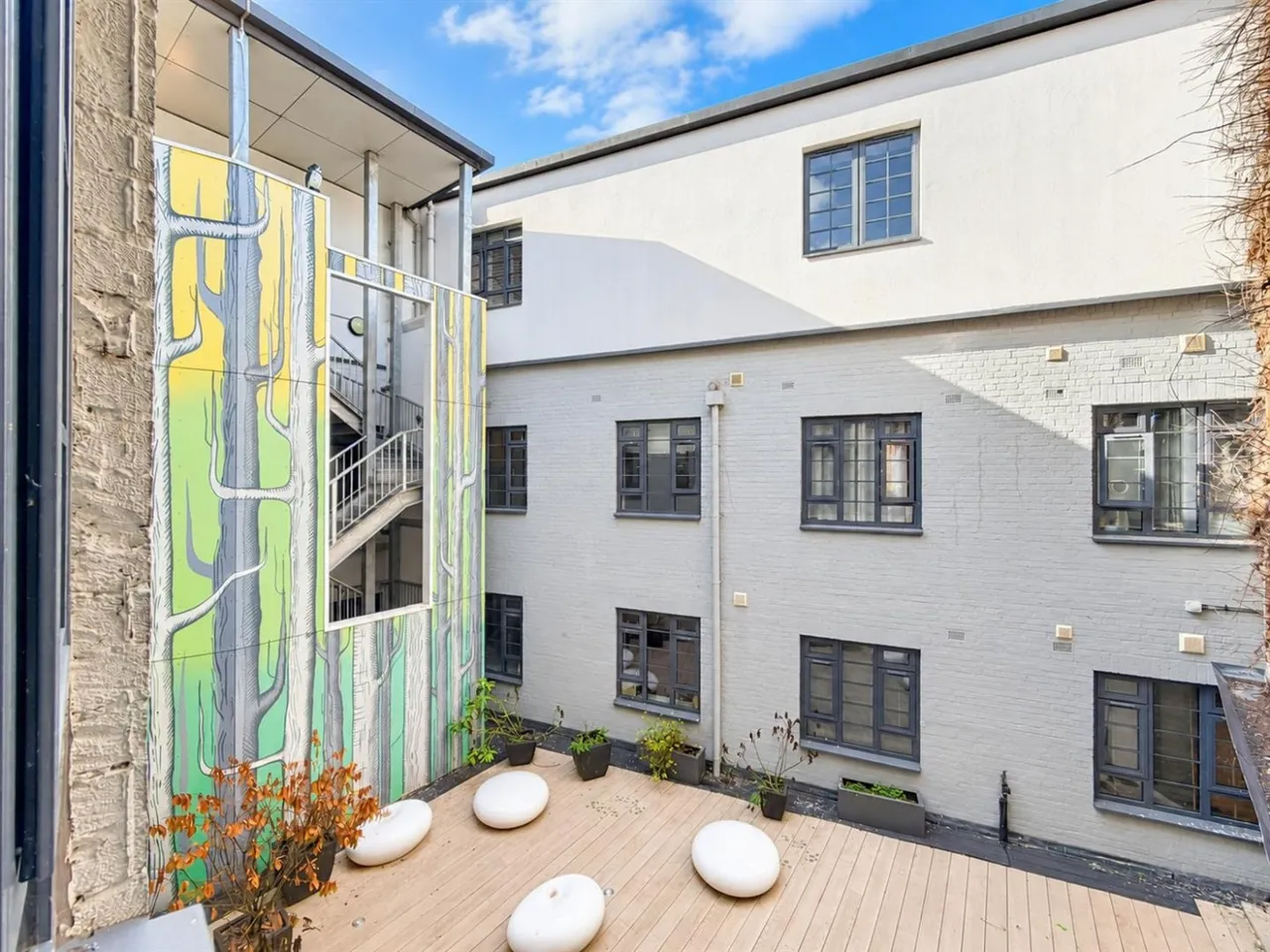Market Place, Brentford, TW8, photo 9