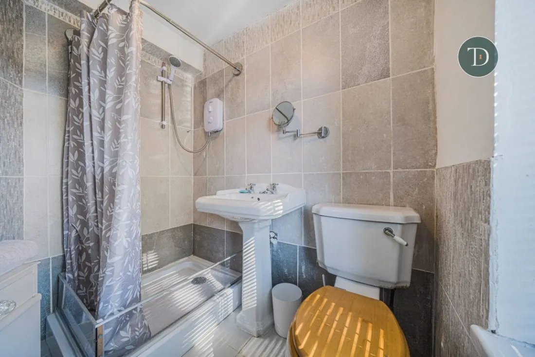 Chester Road, Little Sutton, CH66, photo 50