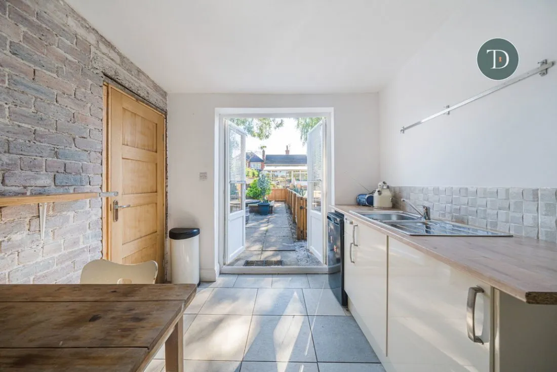 Chester Road, Little Sutton, CH66, photo 49