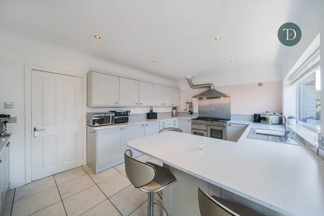 Chester Road, Little Sutton, CH66, photo 5