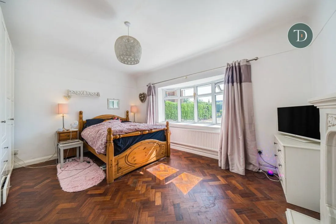 Chester Road, Little Sutton, CH66, photo 22