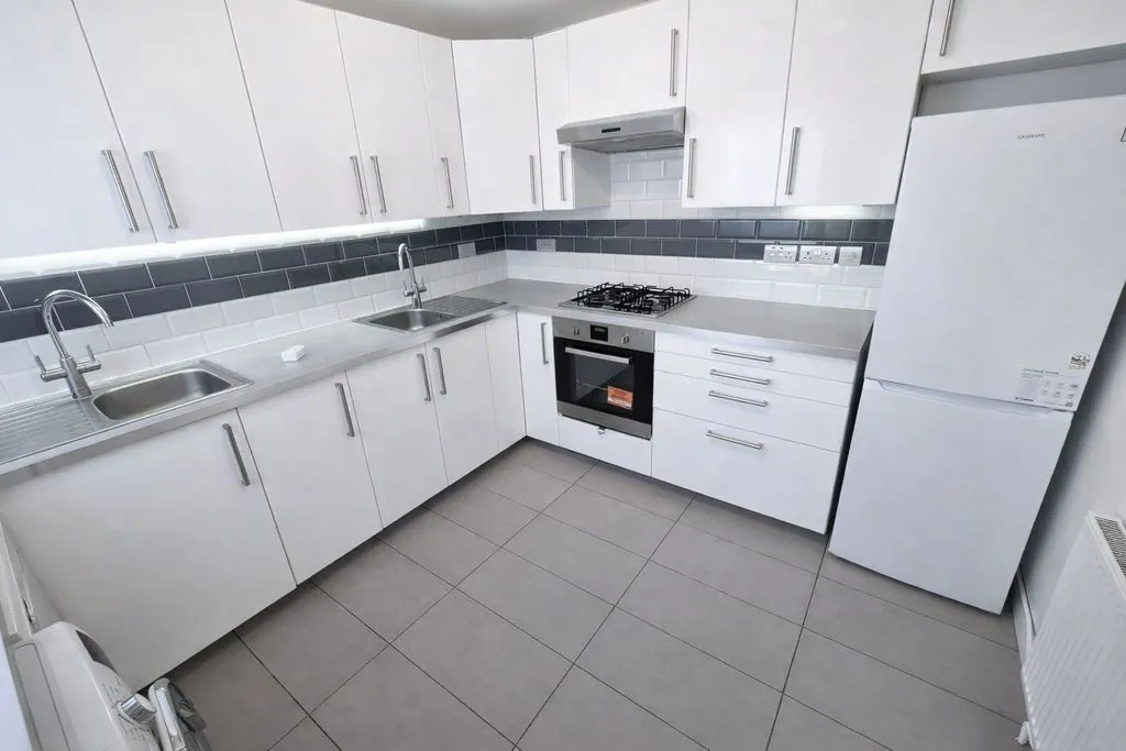 Parson Street, Hendon NW4 1QT, photo 2