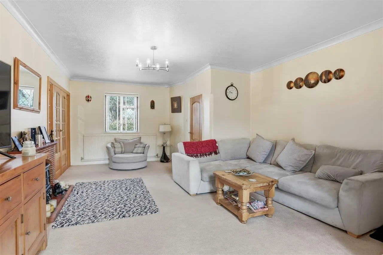 Northey Avenue, South Cheam, Surrey, SM2 7HR, photo 9