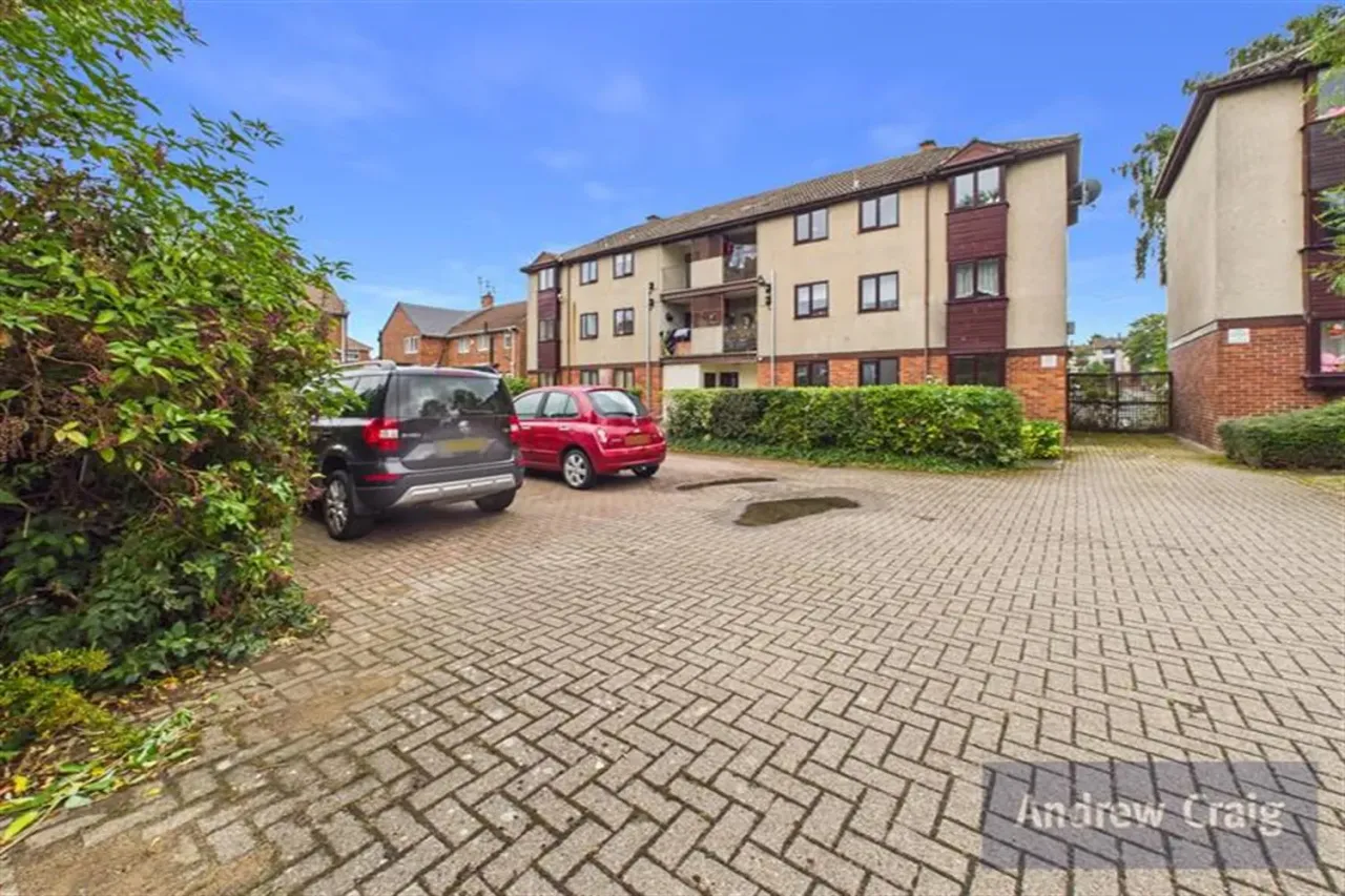 2 bed flat for sale, Culzean House, Farringdon Sunderland, SR3
