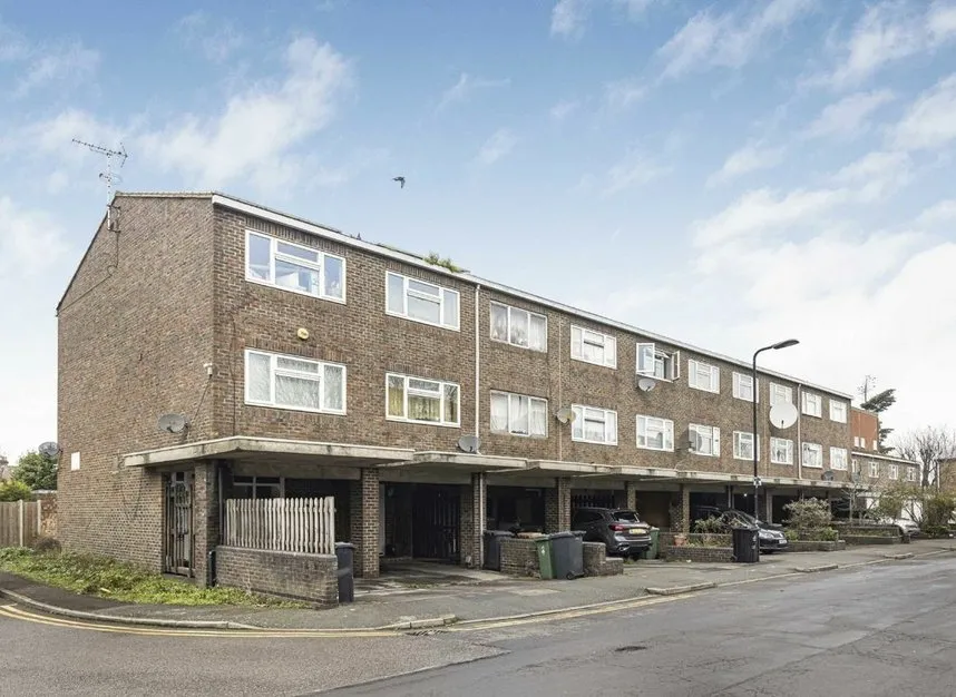 3 bed flat for sale — Norman Road, Leytonstone, E11