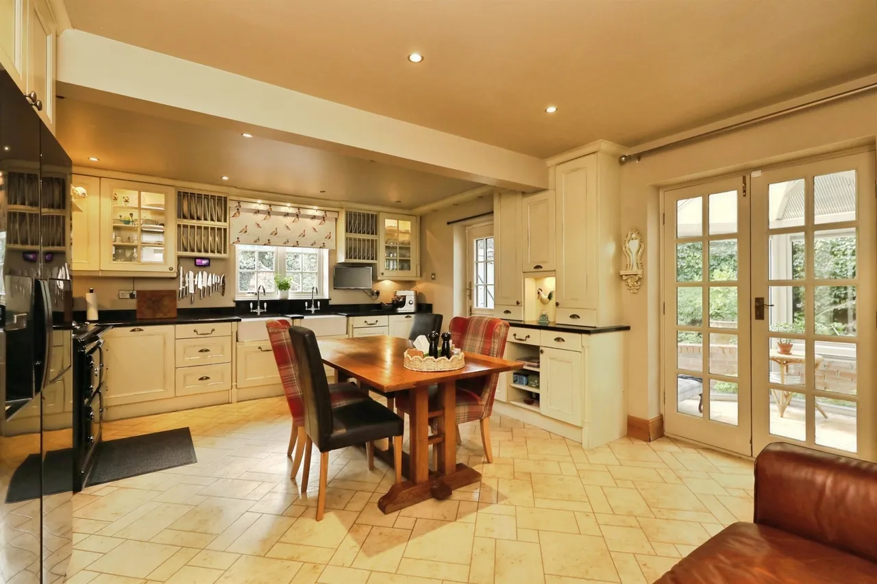 Church Street, Bawtry, DN10, photo 5