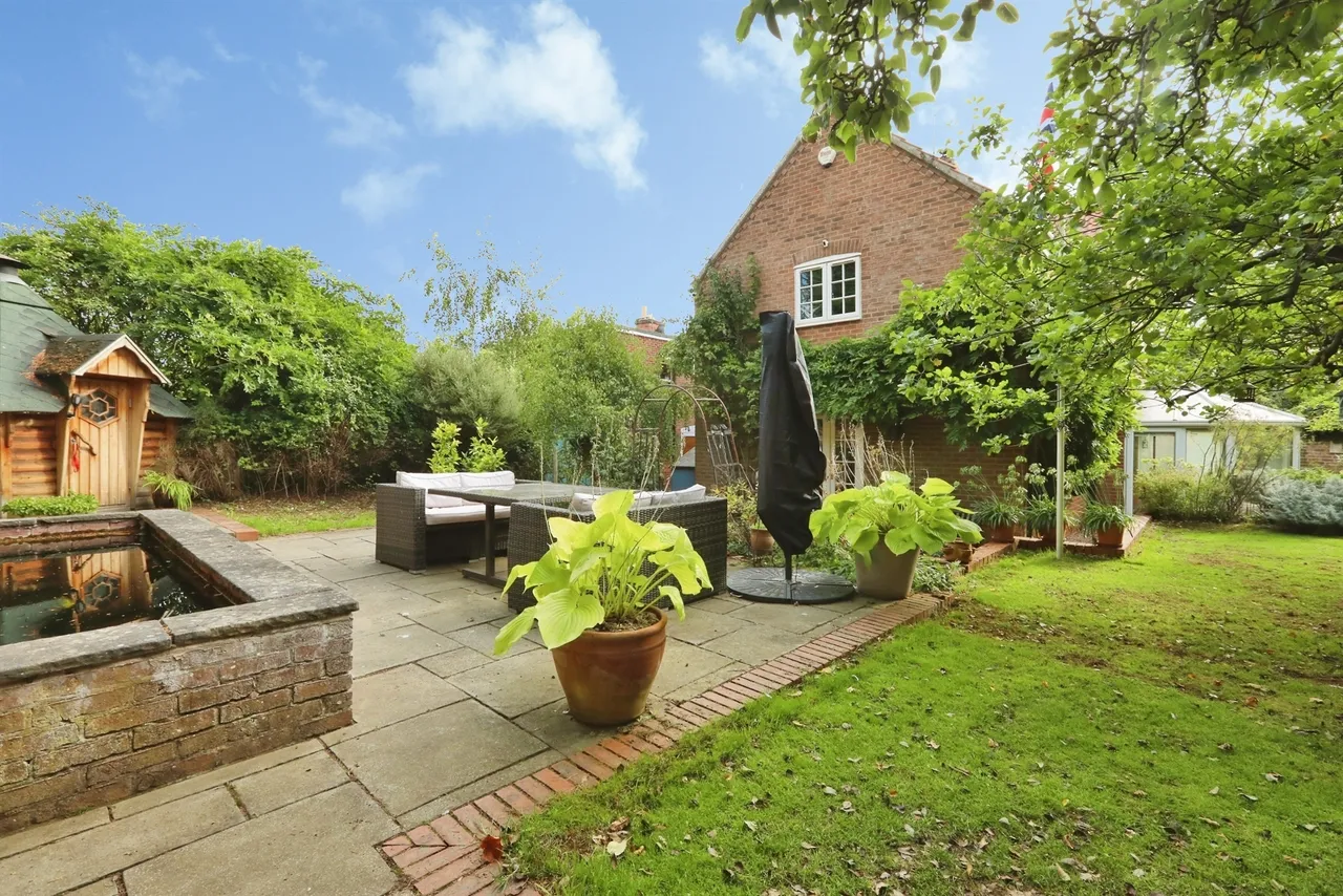 Church Street, Bawtry, DN10, photo 2