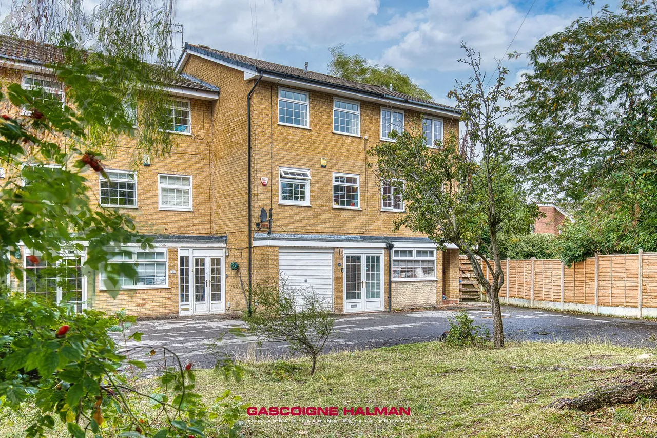 4 bed house for sale, Plymouth Drive, Stockport