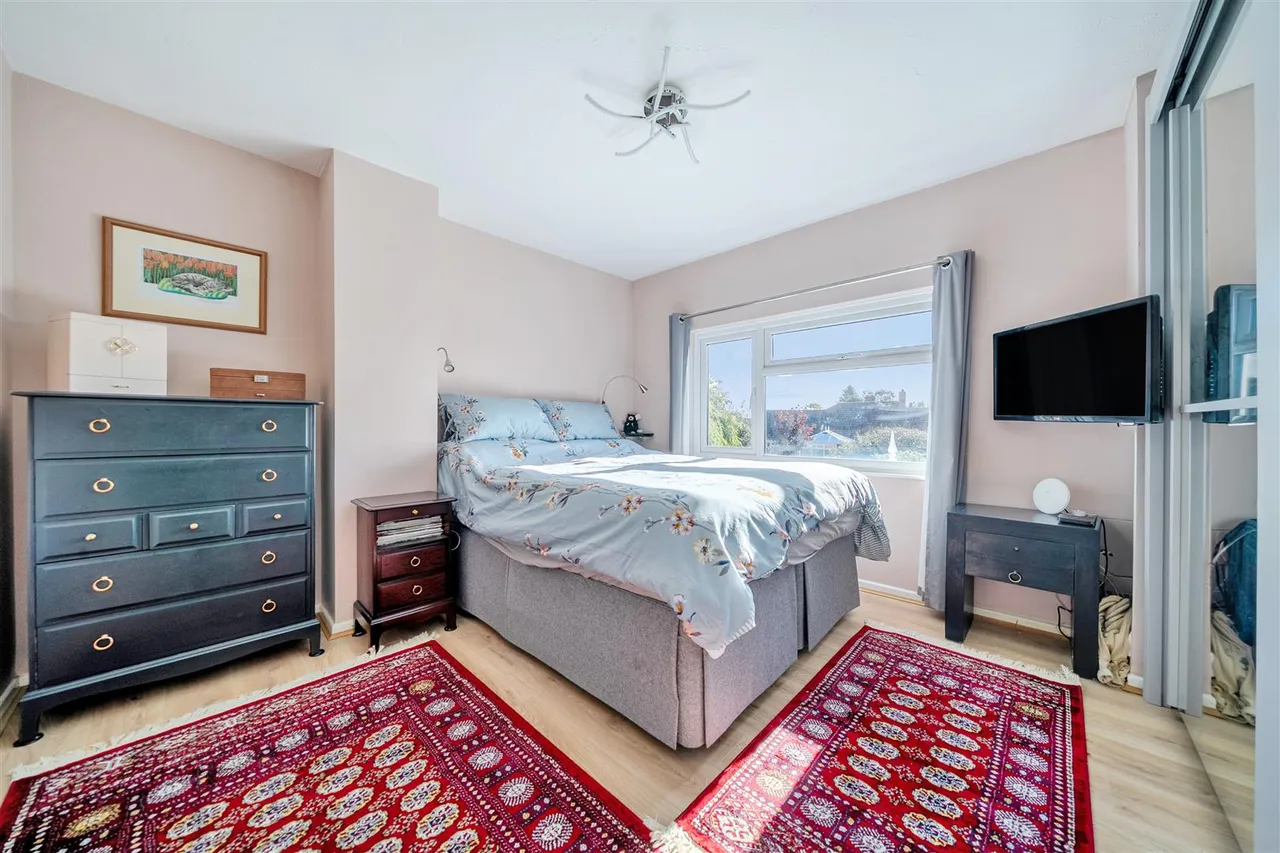 Esmead, Chippenham, SN15, photo 9