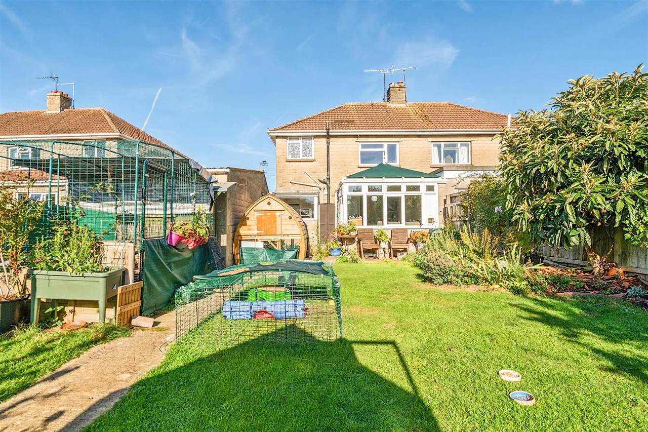 Esmead, Chippenham, SN15, photo 8